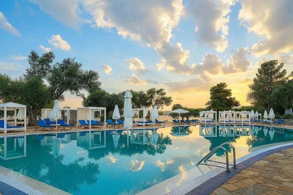 Фотография Paradise Resort Evia, a Member of Radisson Individuals 5*