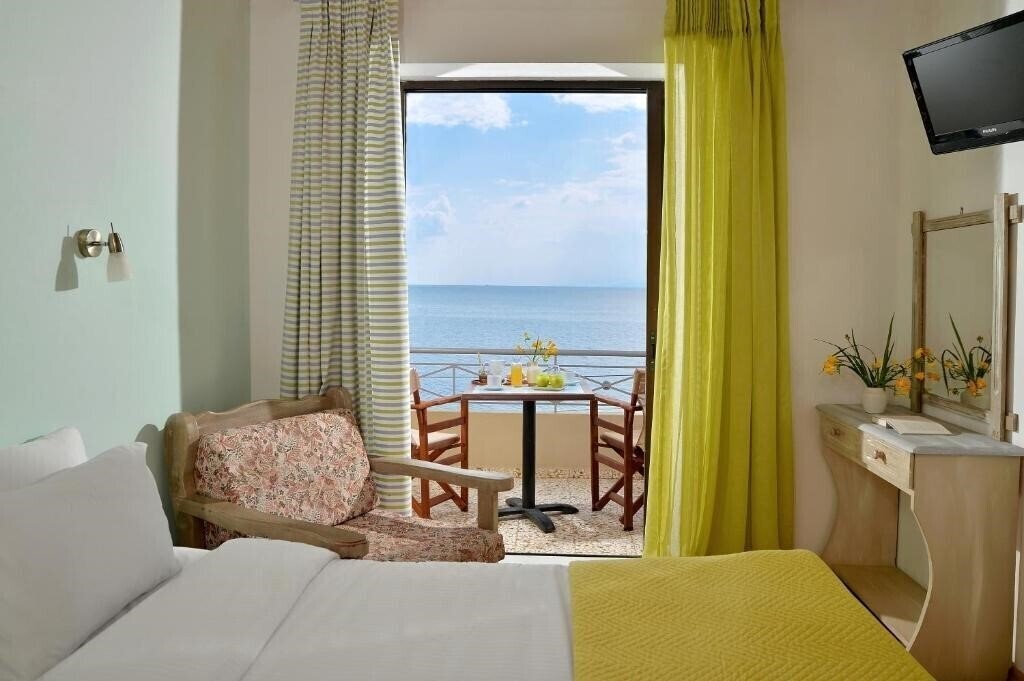 Фото Pharos Rooms 2*