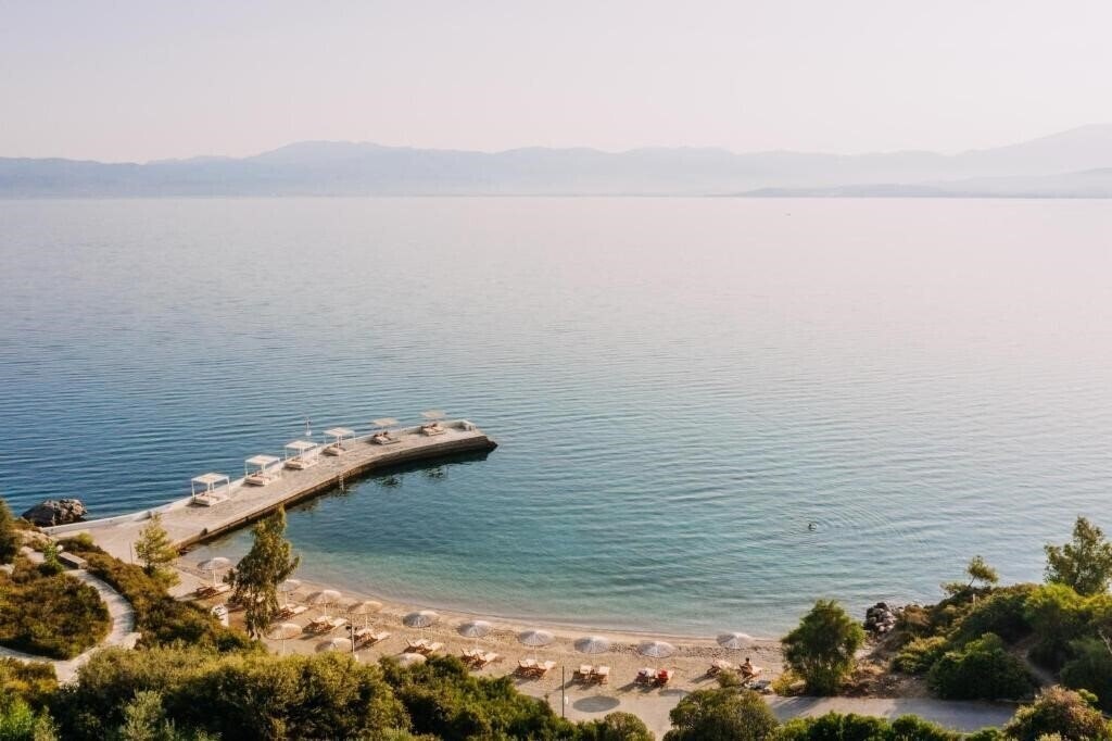 Изображение Brown Beach Chalkida, a Member of Brown Hotels 4*