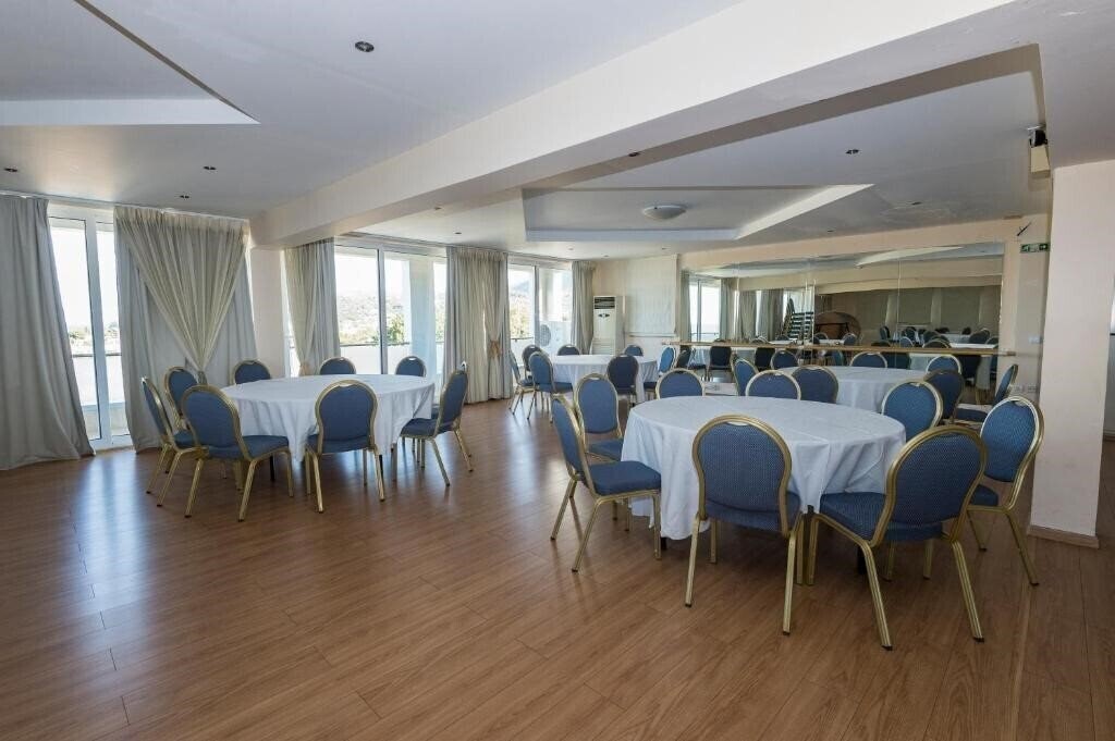Картинка Dolphin Resort 3*