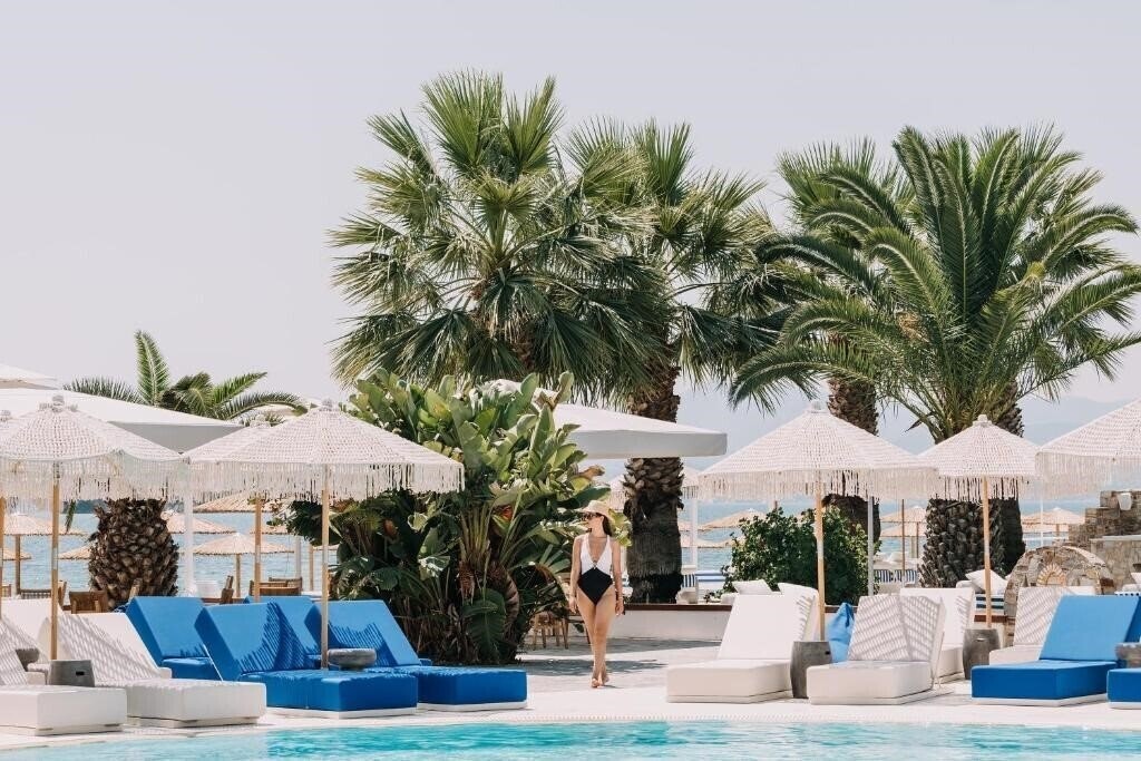 Отель Brown Beach Evia Island 4*