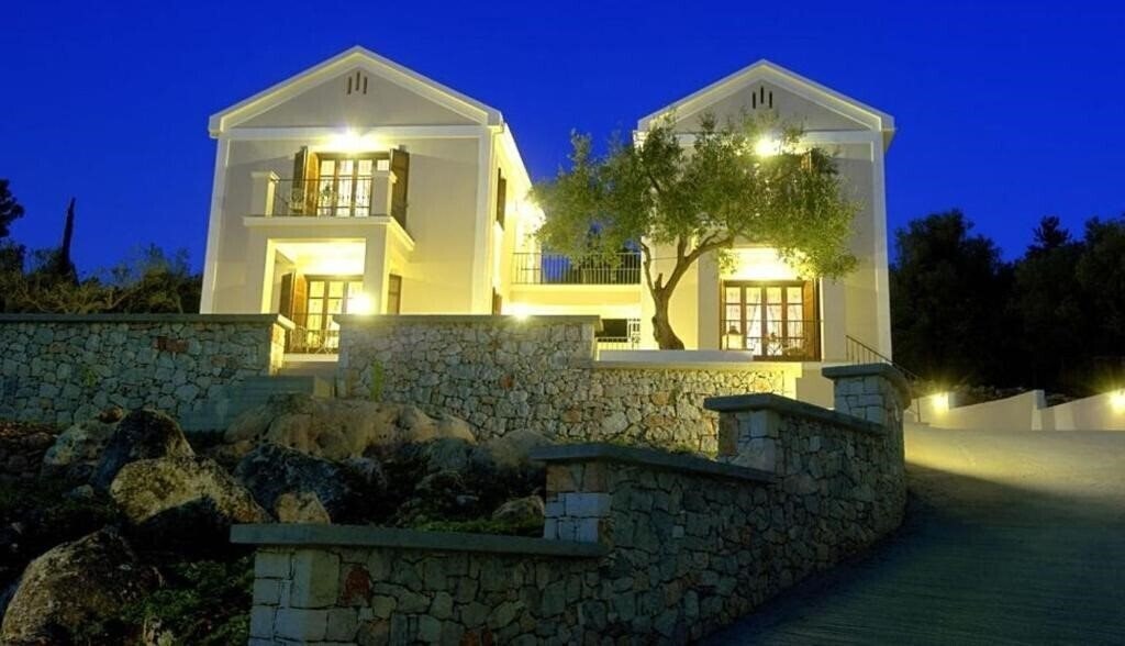 Готель Adastra Ithaca Luxury Suites апартаменты