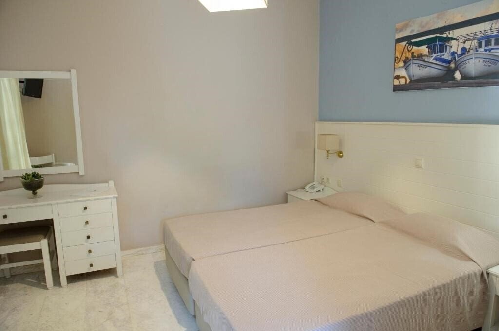 Картинка Kalydna Island Hotel 3*