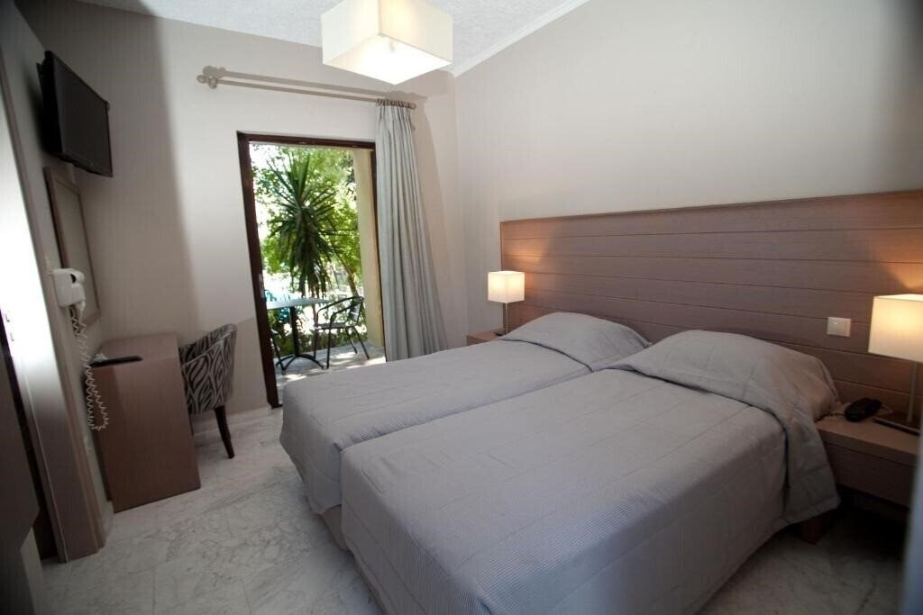 Фото Kalydna Island Hotel 3*