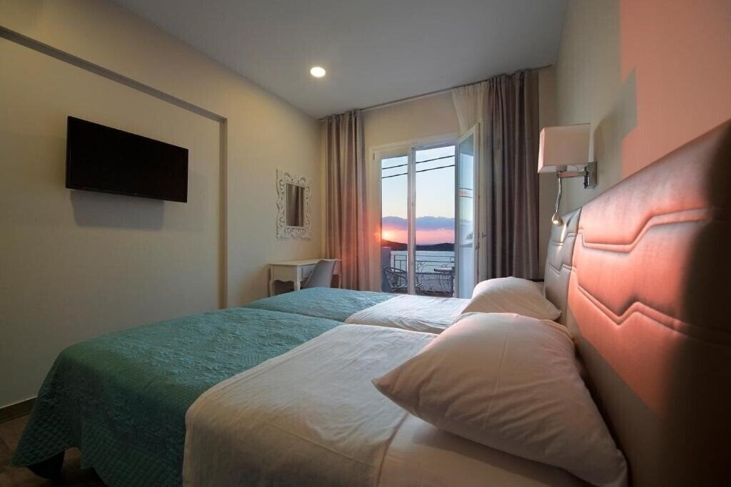 Отель Hyperion Hotel Kalymnos 3*