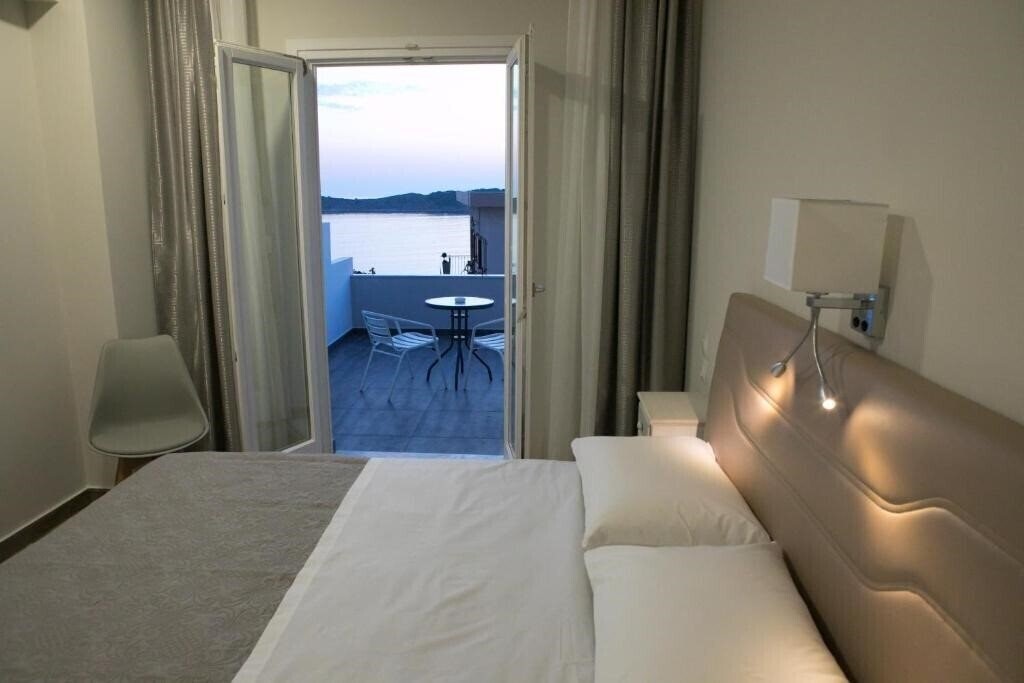 Фотография Hyperion Hotel Kalymnos 3*