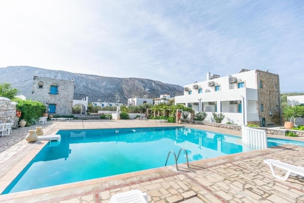 Отель Normas Village Hotel 3*