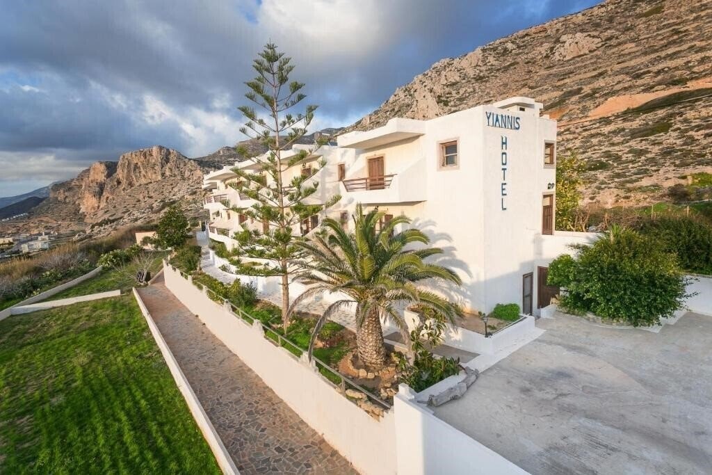 Готель Yiannis Hotel 1*