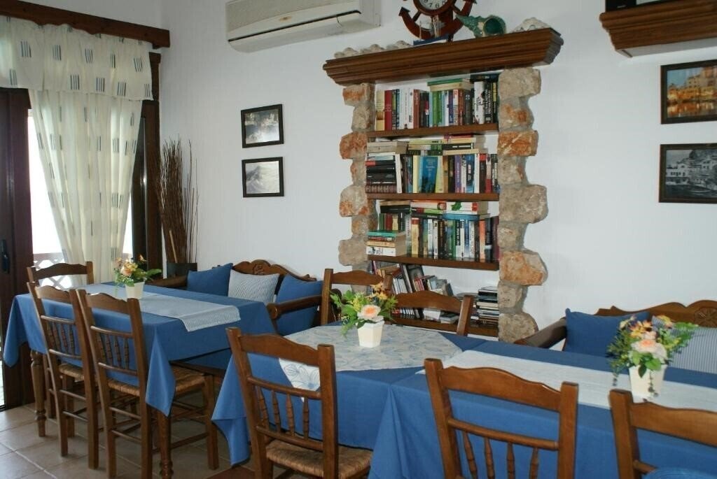 Фотография Akropolis Pension 3*