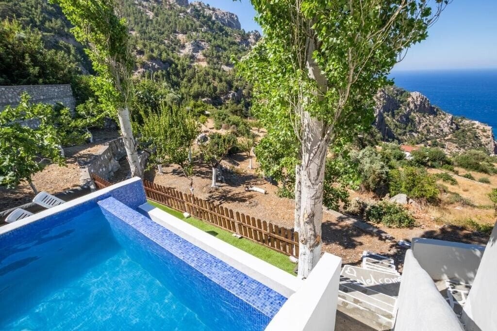 Изображение Mertonas Villa 3*