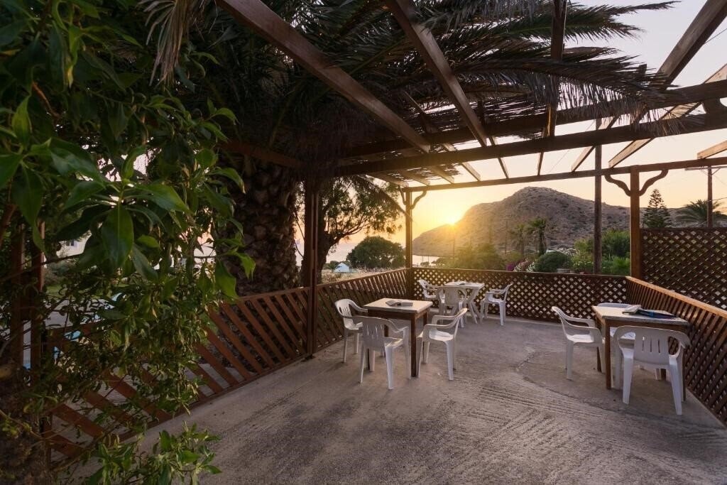 Отель Saint Nicolas Bungalows 3*