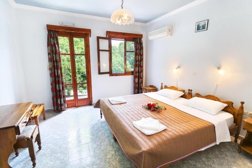 Фото Saint Nicolas Bungalows 3*