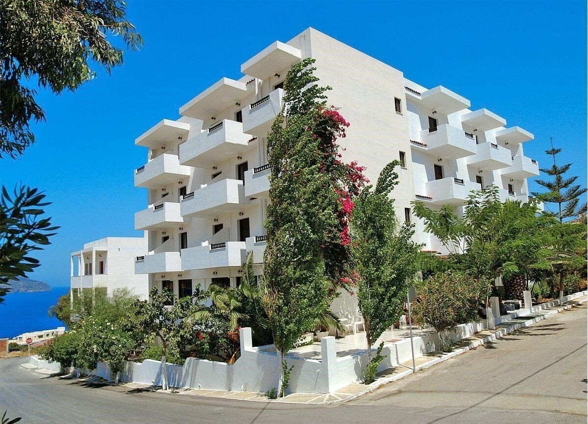 Фото Iolkos Hotel 2*