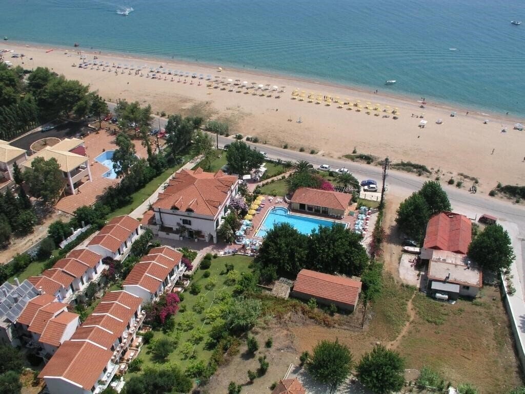 Отель Tara Beach 3*