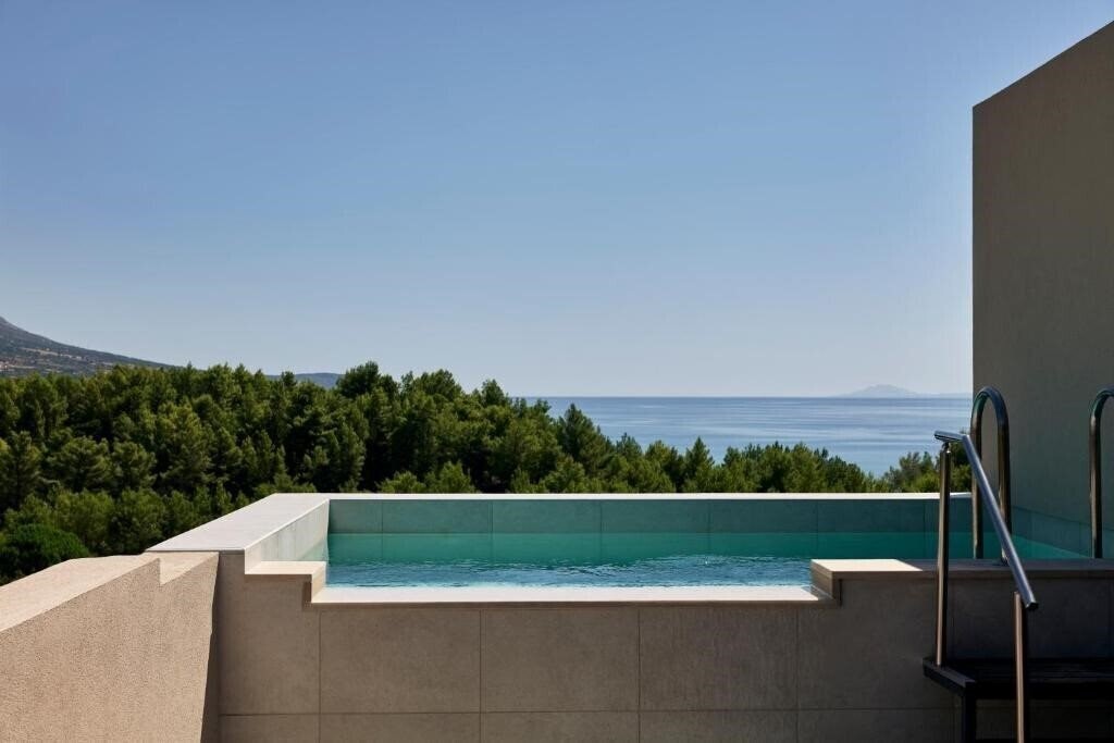 Изображение Celestial All Suites 4*