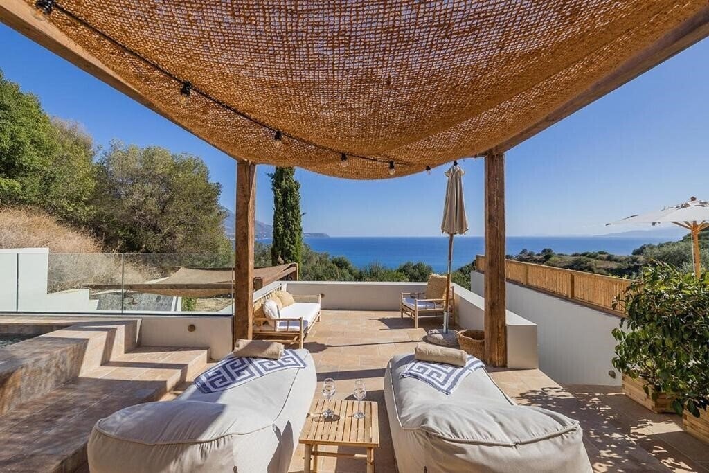 Фотографія Eliamos Villas Hotel & Spa 5*