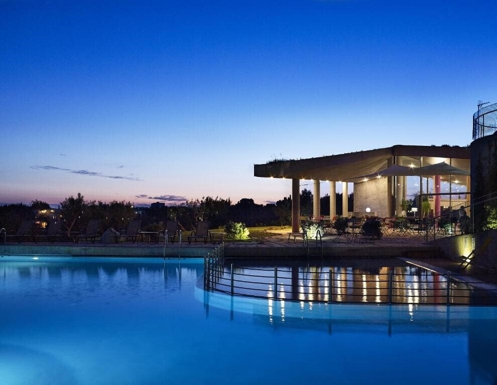 Готель Leivatho Hotel 4*