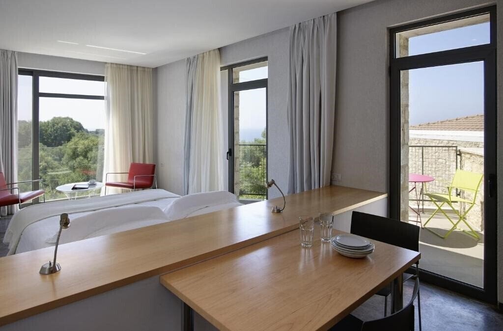 Фотографія Leivatho Hotel 4*