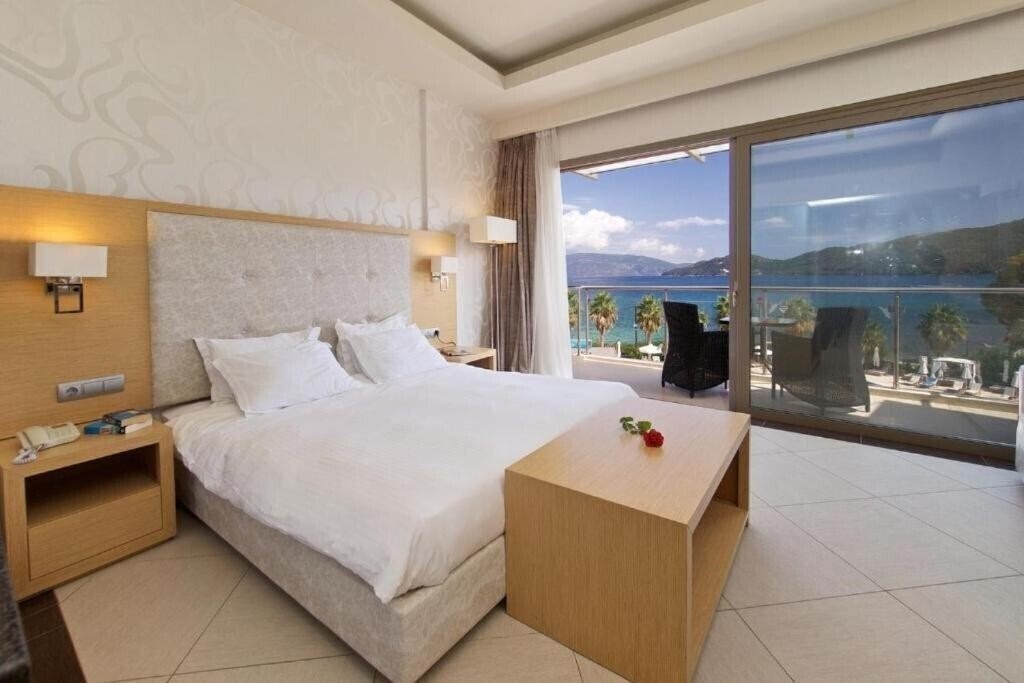 Фото Ionian Emerald Resort 5*