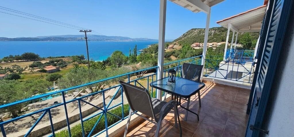 Картинка Metaxatos Apartments 3*