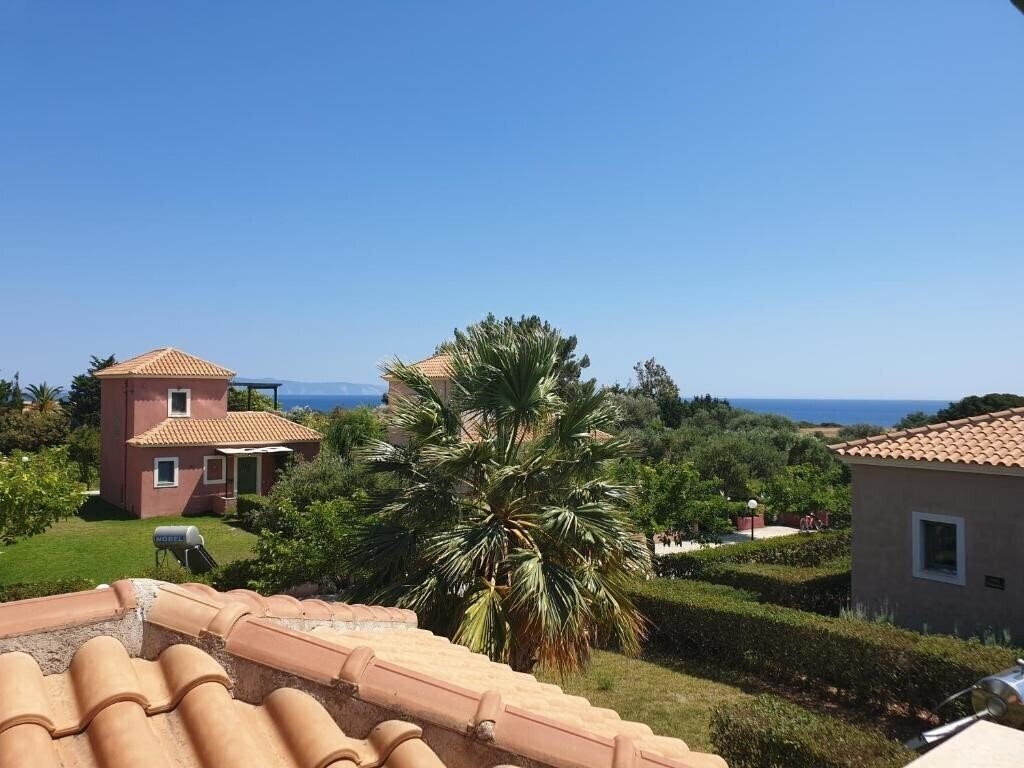 Изображение Monambeles Villas 4*