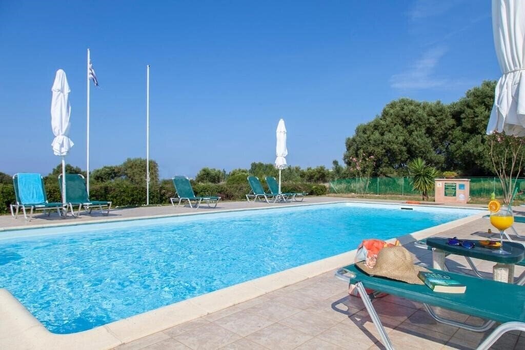 Картинка Monambeles Villas 4*