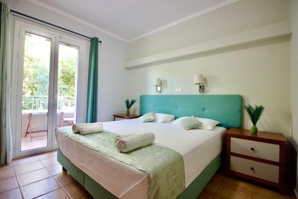 Фото Aggelina'S Apartments 3*