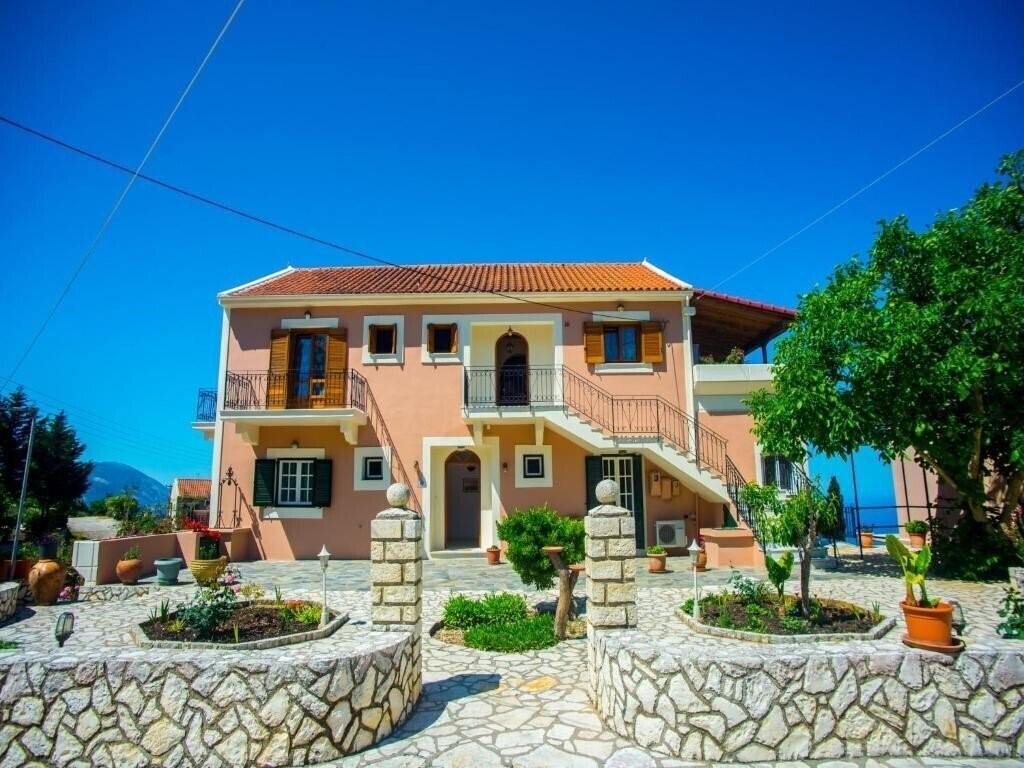 Отель Studios Vrionis Panoramic Sunset 3*
