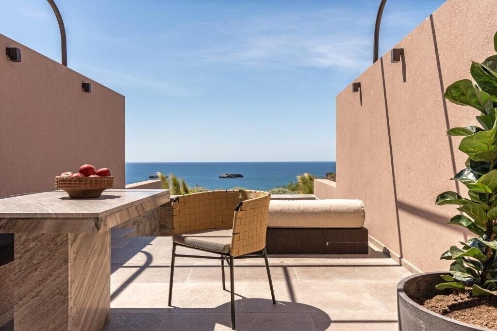 Готель Tetra Retreat Kefalonia 5*