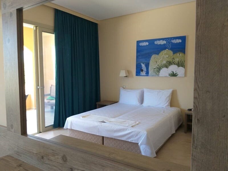 Фото Thalassa Superior Hotel by Ionian Sea 4*