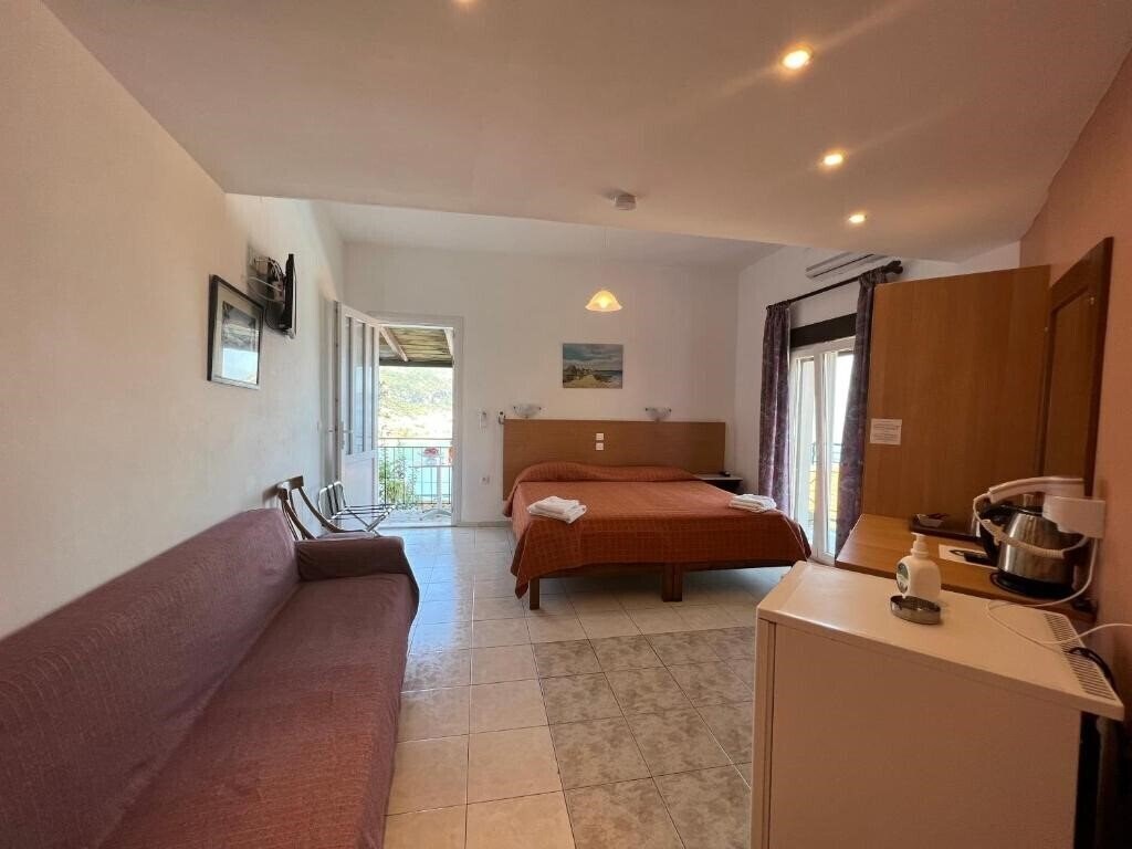 Фото Oceanis Hotel (Poros) 3*