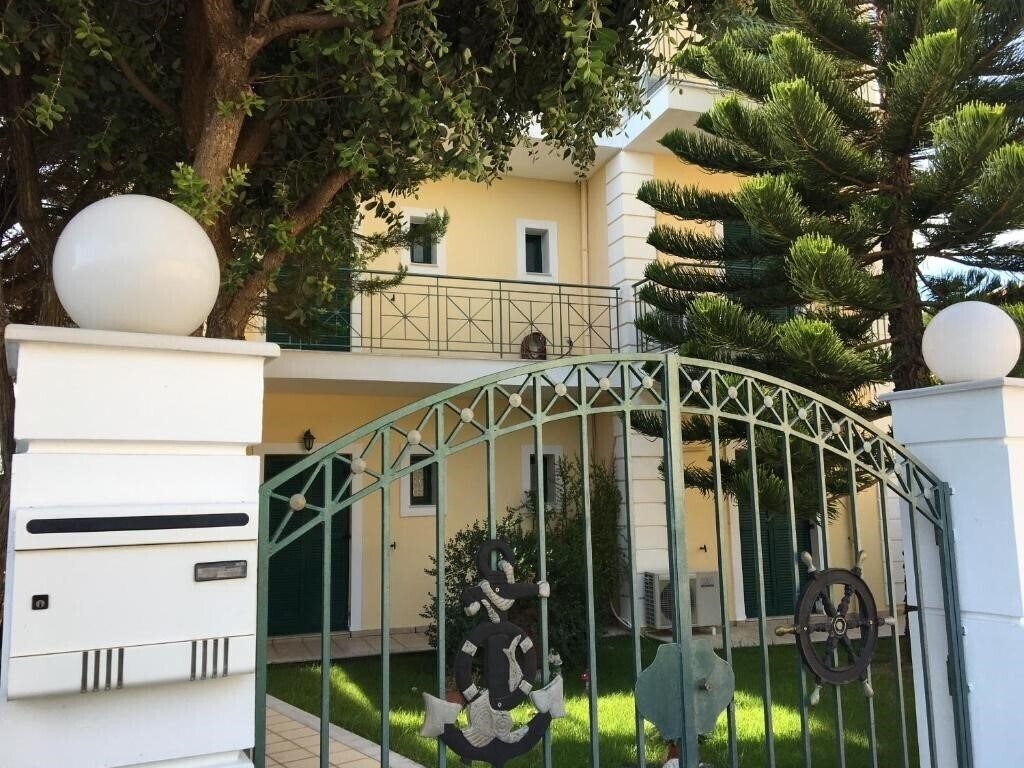 Фотографія Naftilos Studios 2*