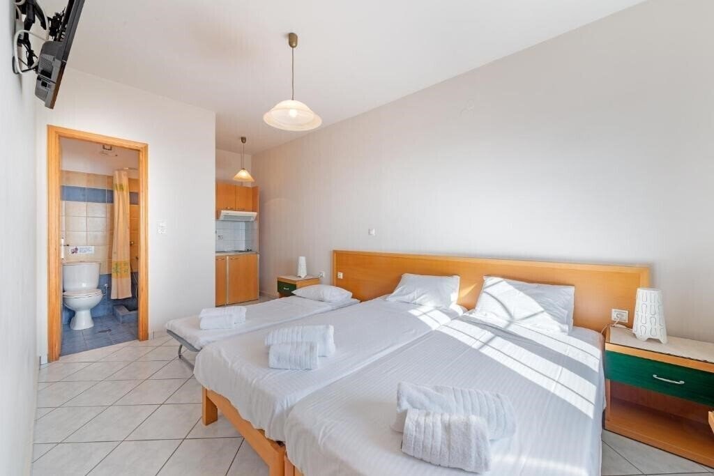 Картинка Naftilos Studios 2*