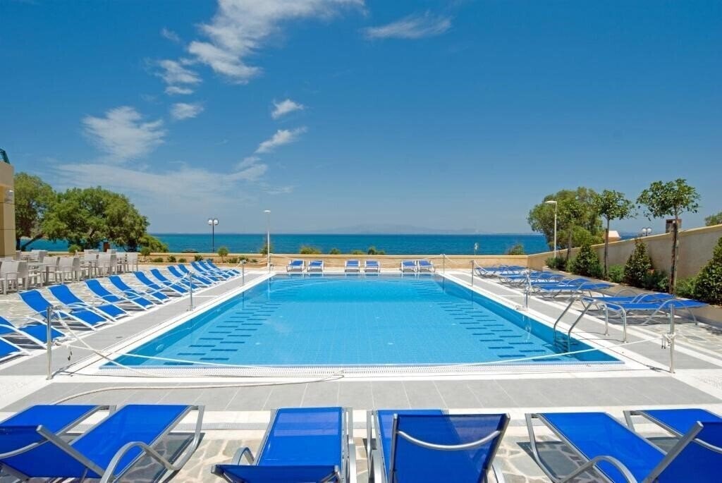 Готель Aegean Dream Hotel Hios 4*