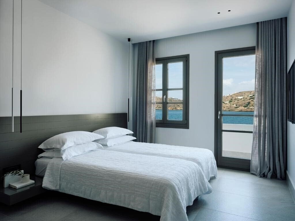 Фото Acteon Hotel 2*
