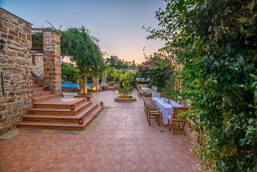 Готель Mouzaliko Guesthouse Mansion 3*