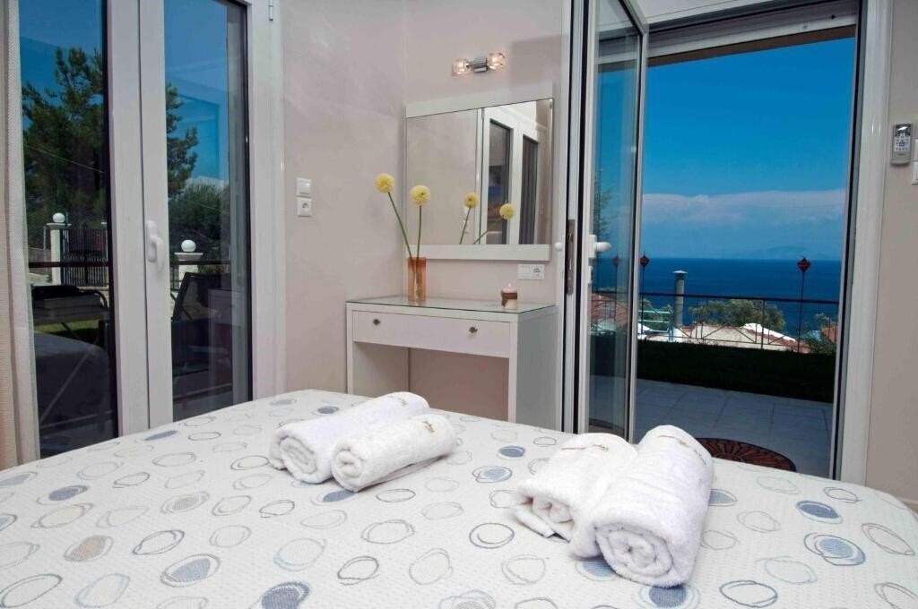 Фотографія Brentanos Apartments 4*