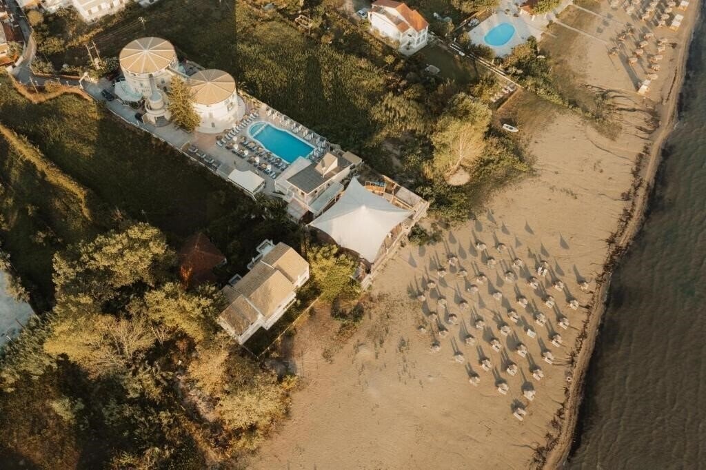 Готель Island Beach Resort 3*