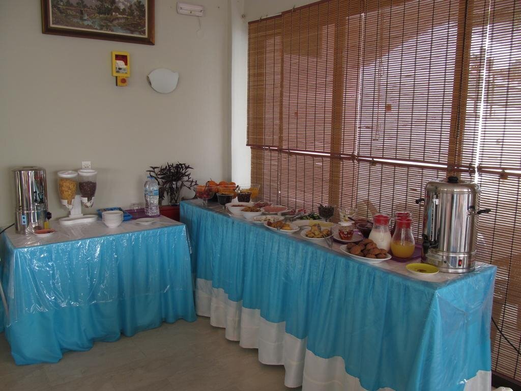 Фотографія Karina Hotel 2*