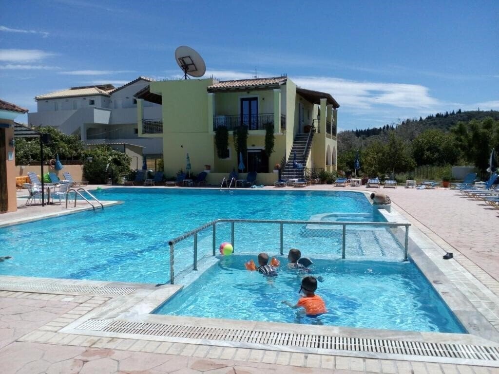 Картинка Amadeus Hawaii Studios & Apartments 2*