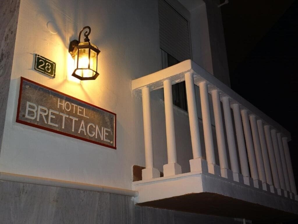 Готель Bretagne 2*