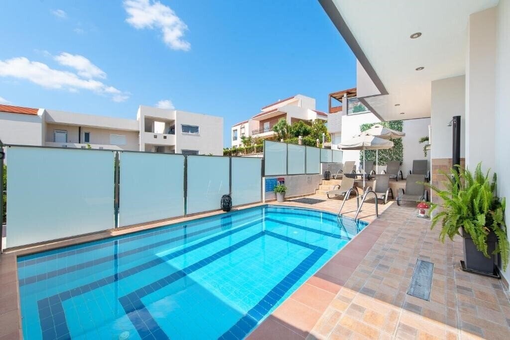 Готель Kyriakos Apartments 2*