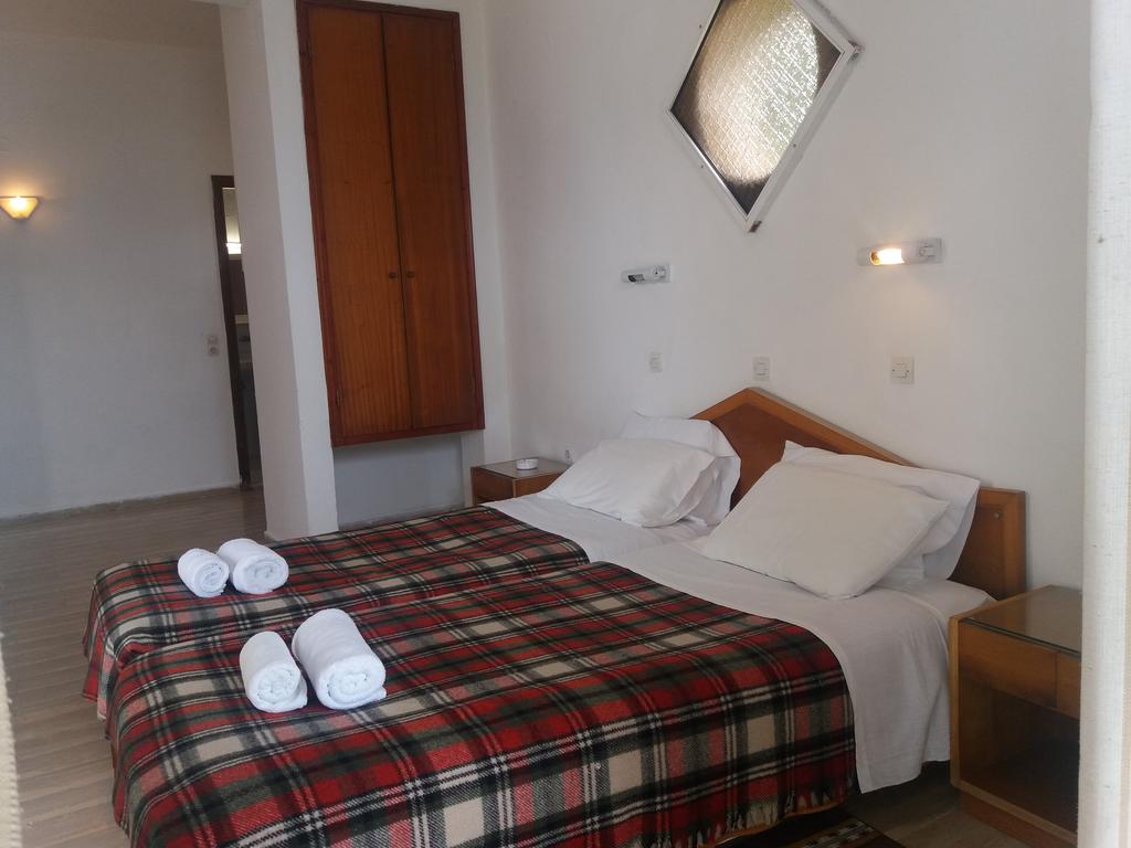 Фотографія Litharia Hotel 2*