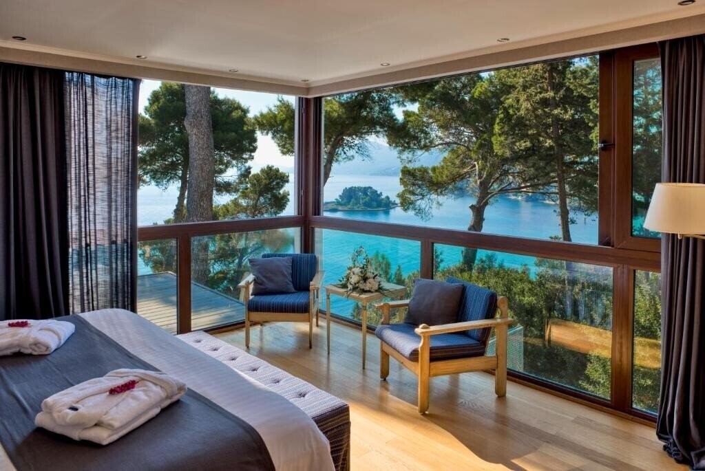 Готель Corfu Holiday Palace (ex. Aquis Corfu Holiday Palace) 5*