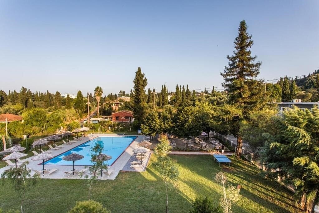 Готель Silver Bay Hotel 3*