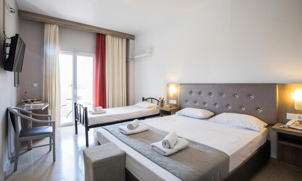 Фото Silver Bay Hotel 3*