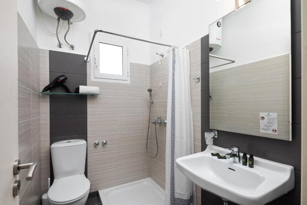 Фото Bella Vista Beach Hotel 2*