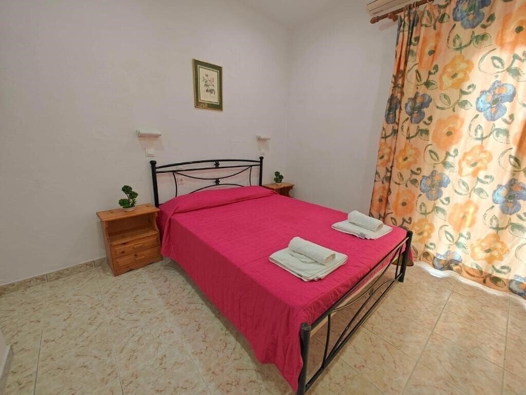Картинка Elena Pool Apartments 2*