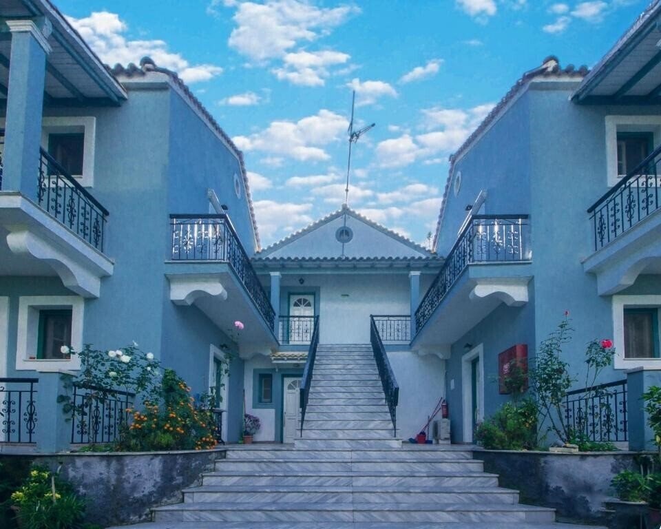 Отель Rigos Apartments 2*