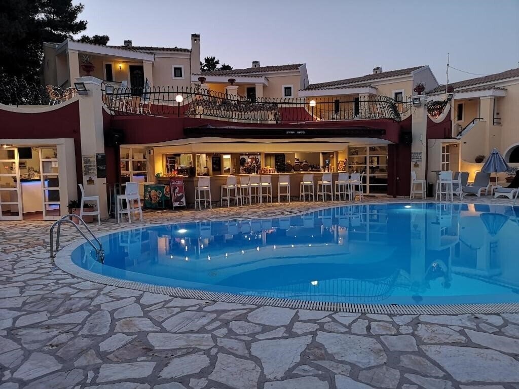Готель Mediterranean Blue 3*